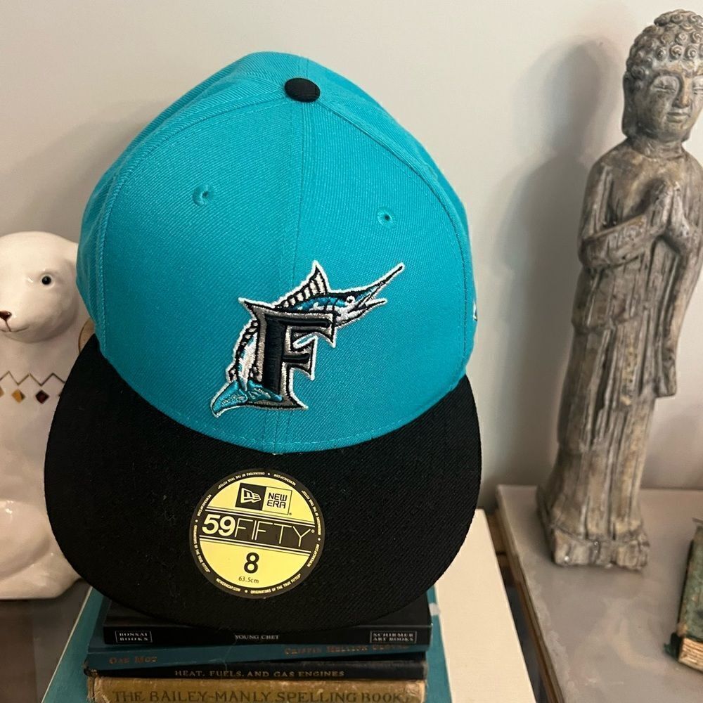 Florida Marlins MLB 1997 New Era Cooperstown World Series fitted Hat.  Size 8.